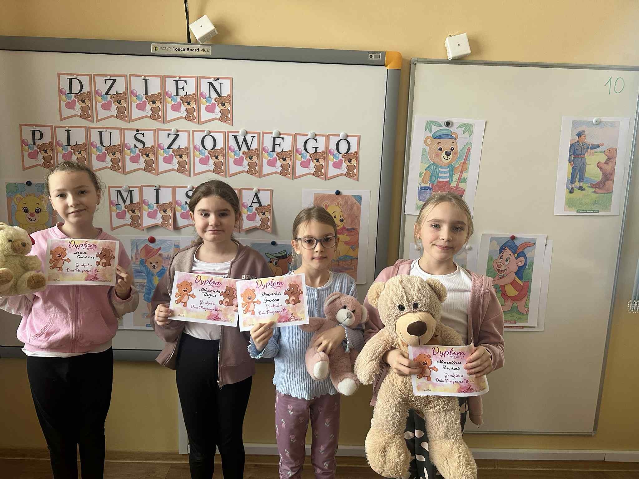 DZIEŃ PLUSZOWEGO MISIA